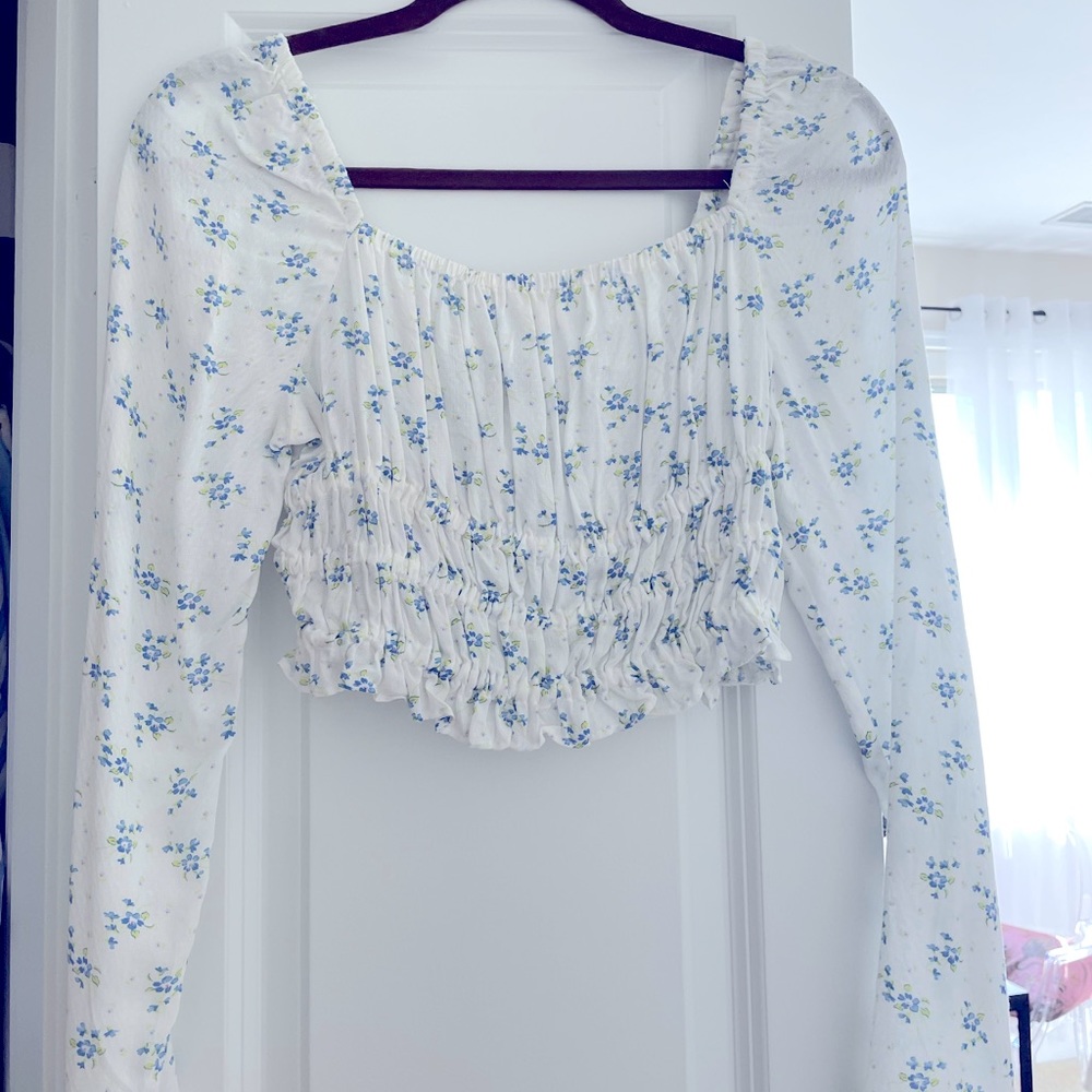 Long sleeve, floral, Urban Outfitters Crop Top
